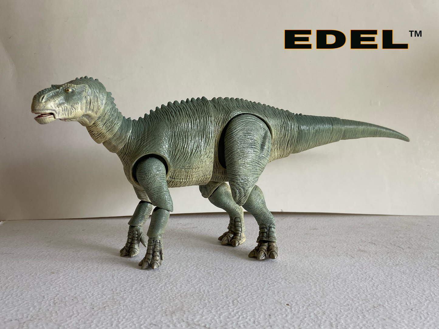 Iguanodon Al 1/35 scale Super articulated