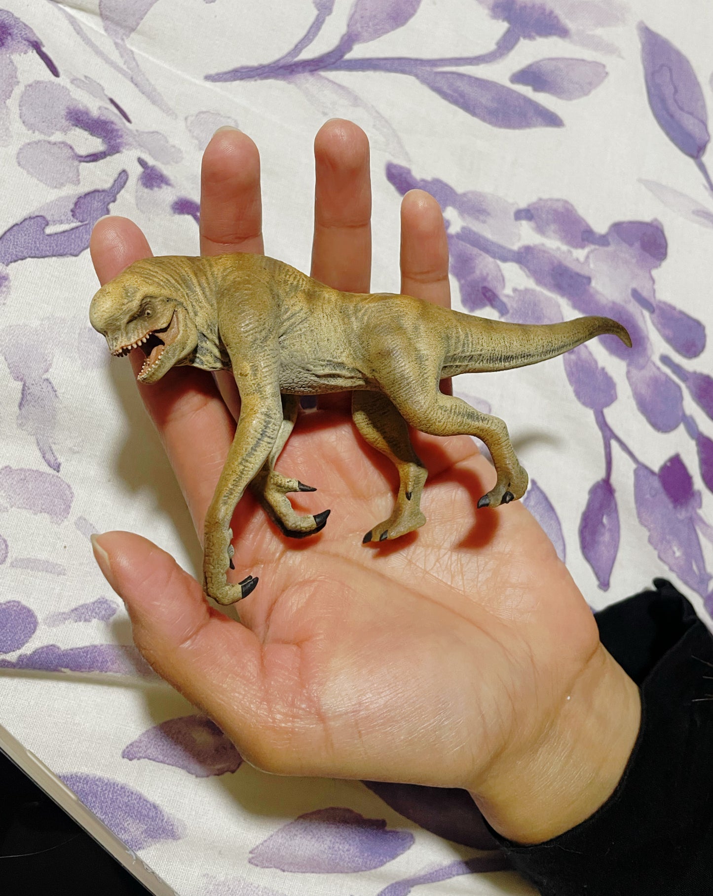 Unpainted Hybrid Rex Mini Figure