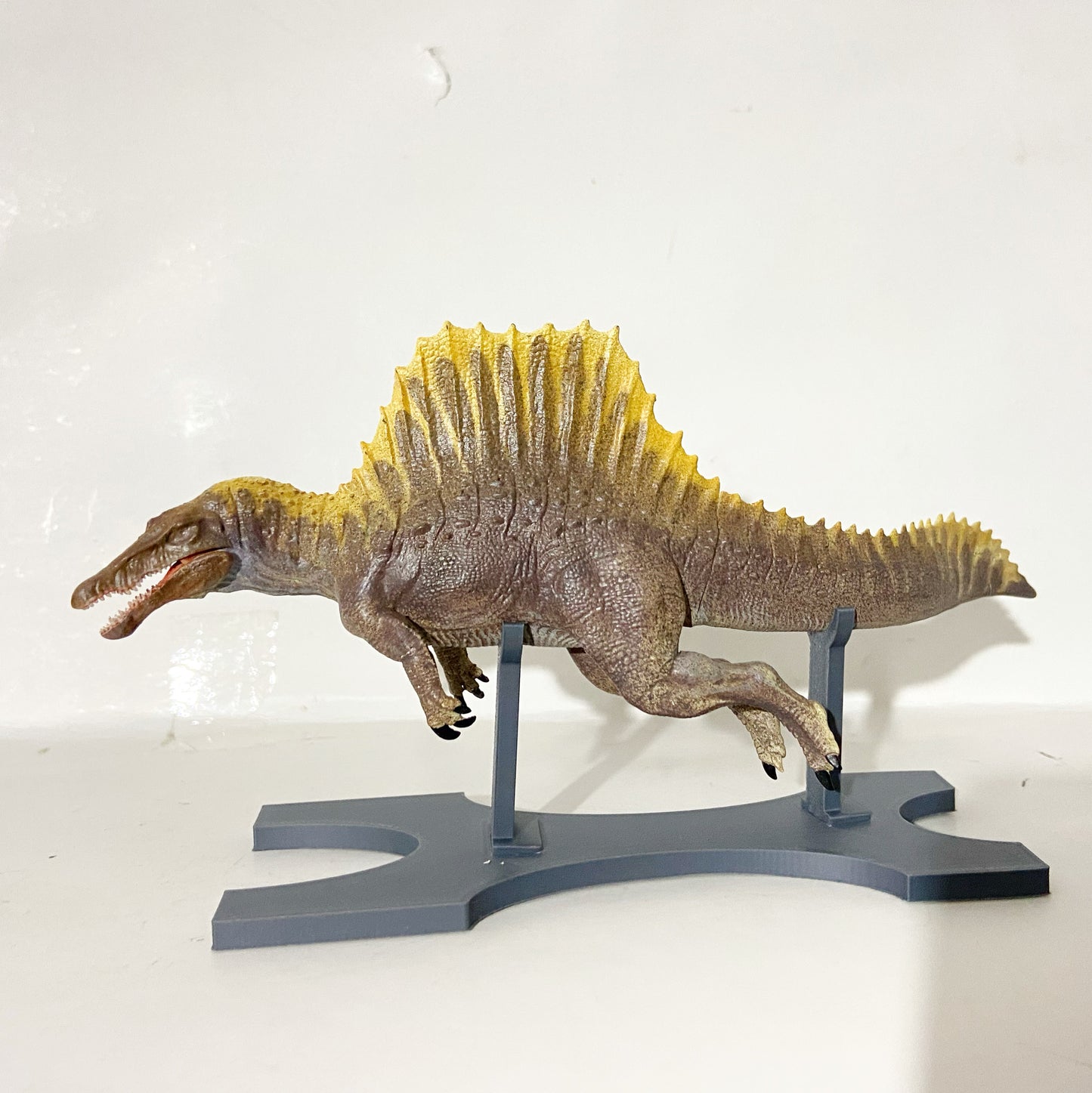 Painted swimming spinosaurus Mini Figure