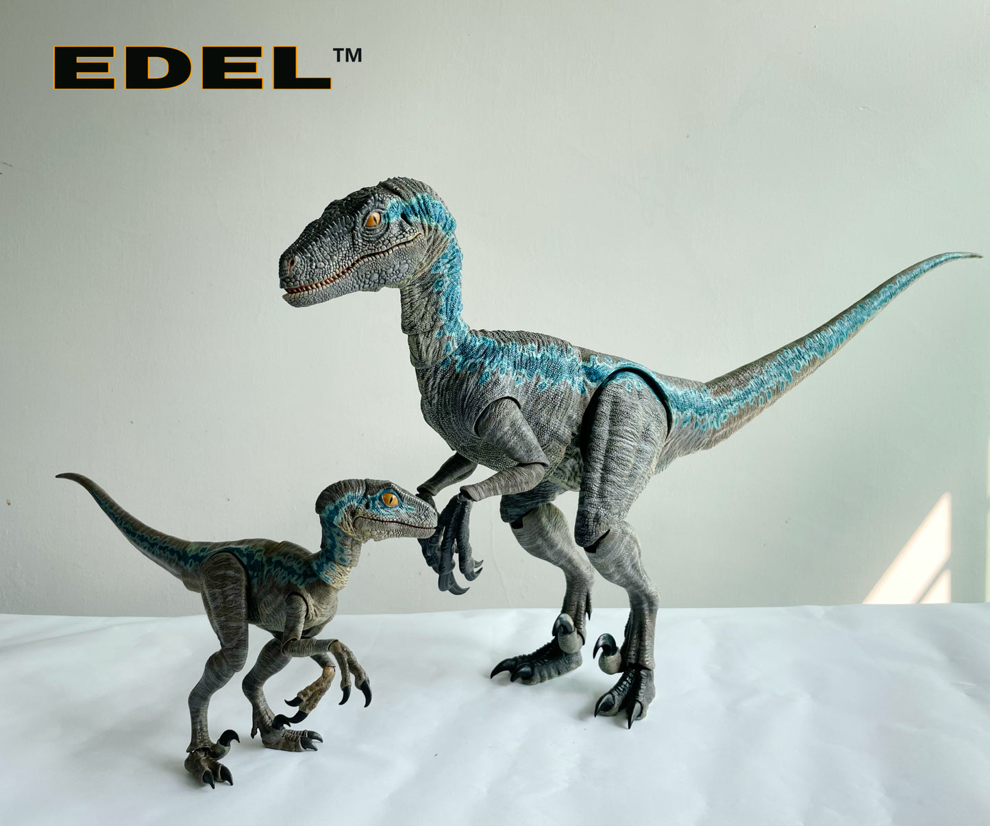 Raptor MVJW3BL and Baby  1/6 scale Super Articulated Introductory Price